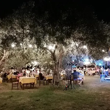 Su Leunaxiu Κατάλυμα σε φάρμα