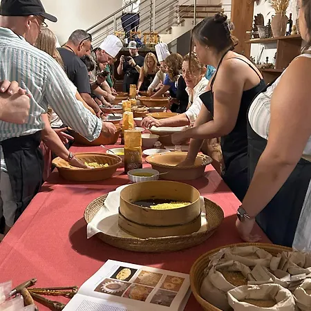 Su Leunaxiu Фермерский дом Солеминис