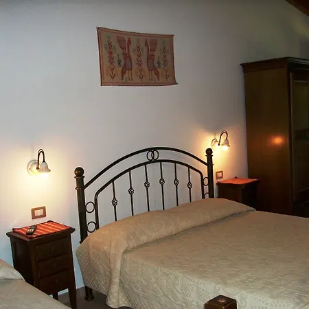 Su Leunaxiu Фермерский дом Солеминис