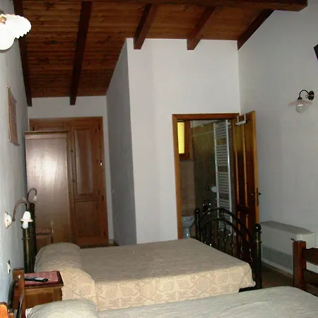 Su Leunaxiu Фермерский дом Солеминис